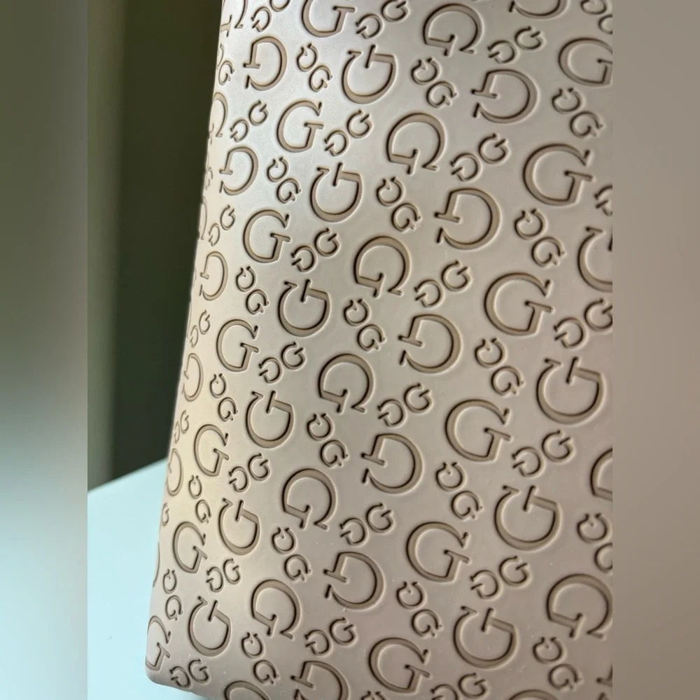 GUESS Cosmetic Bag NWT Dusty Rose color - Picture 6 of 10